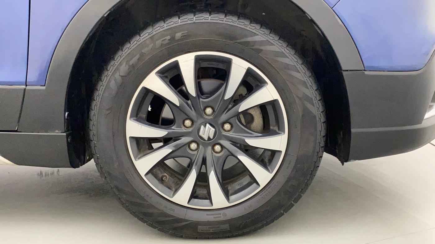 2017 Maruti S Cross ALPHA 1.3, Diesel, Manual, 51,602 km, Right Front Wheel