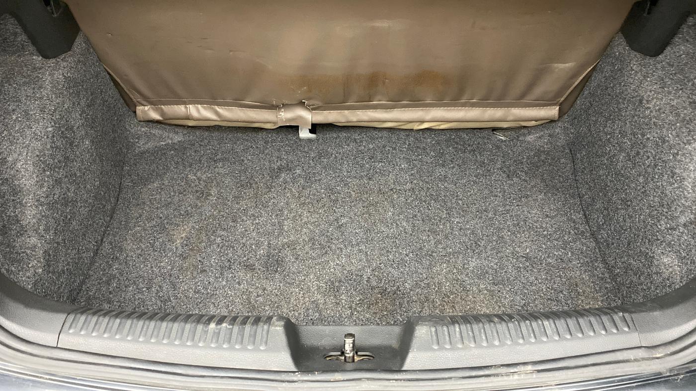 2019 Volkswagen Polo HIGH LINE PLUS 1.0, Petrol, Manual, 47,613 km, Boot Inside