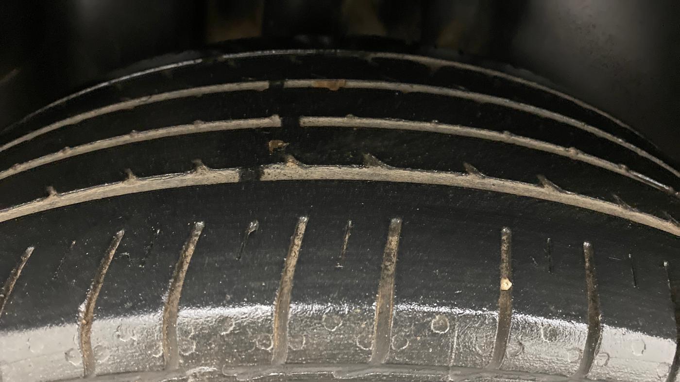 2019 Volkswagen Polo HIGH LINE PLUS 1.0, Petrol, Manual, 47,613 km, Right Rear Tyre Tread