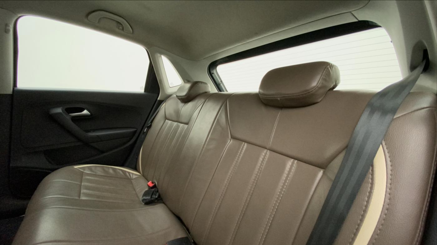2019 Volkswagen Polo HIGH LINE PLUS 1.0, Petrol, Manual, 47,613 km, Right Side Rear Door Cabin