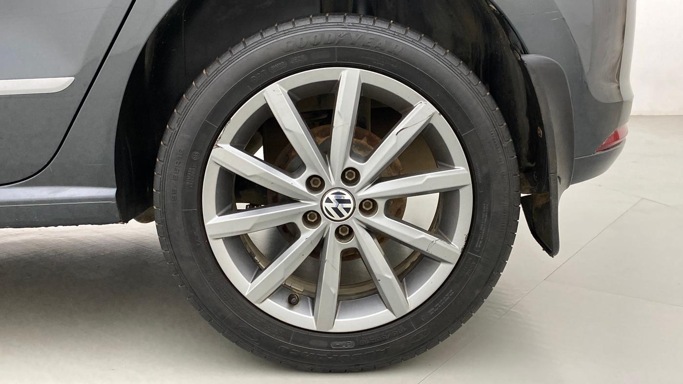 2019 Volkswagen Polo HIGH LINE PLUS 1.0, Petrol, Manual, 47,613 km, Left Rear Wheel