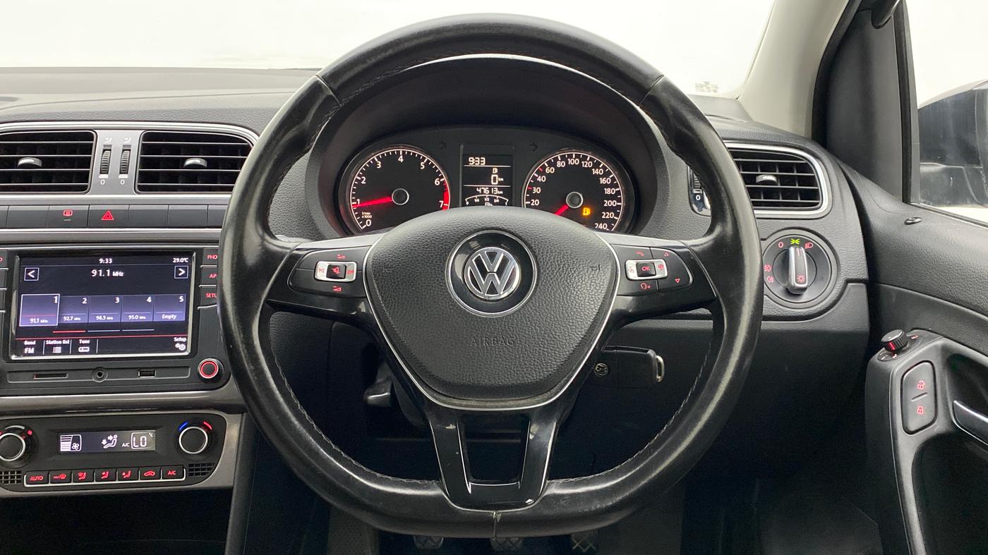 2019 Volkswagen Polo HIGH LINE PLUS 1.0, Petrol, Manual, 47,613 km, Steering Wheel Close Up