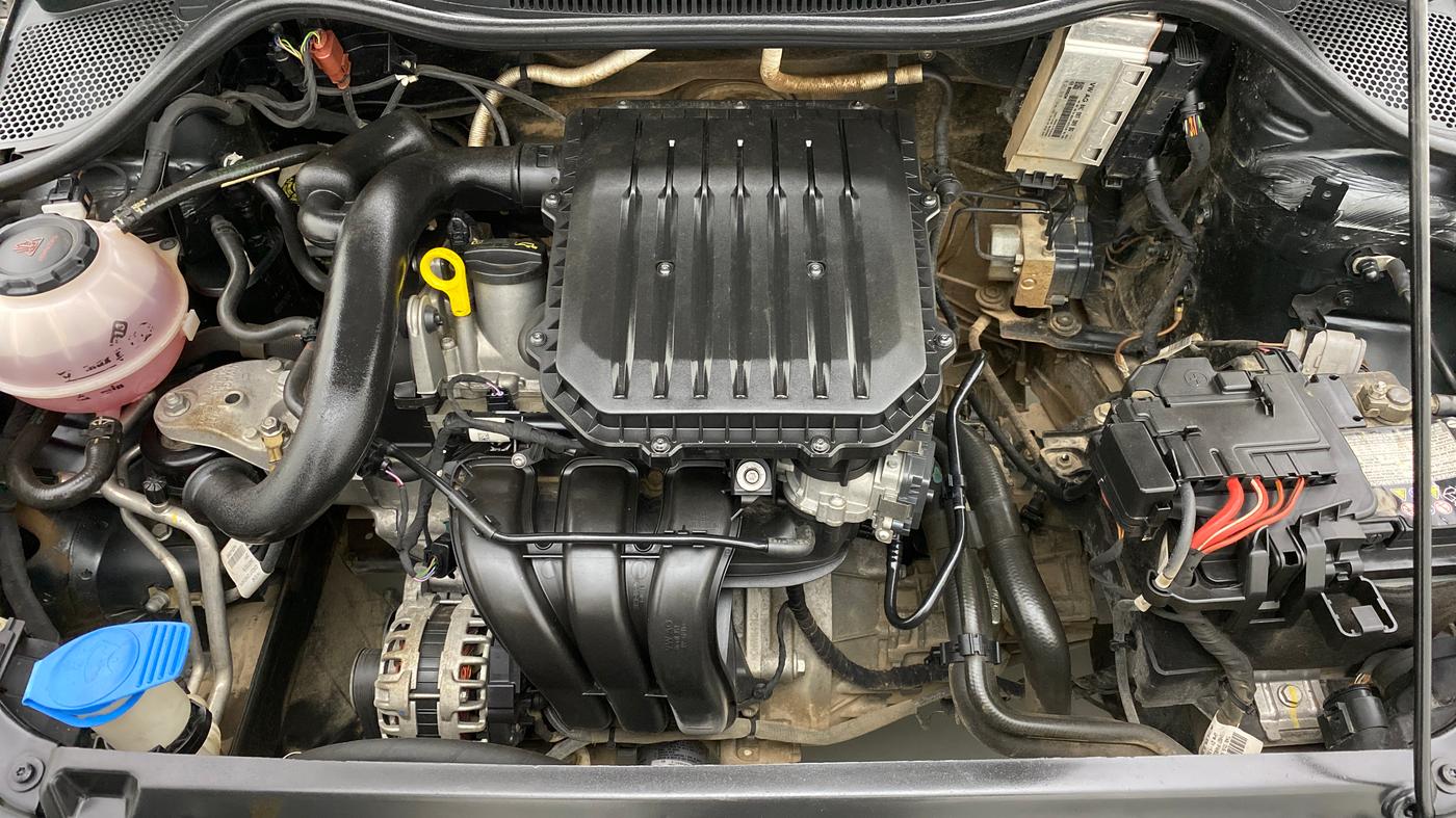 2019 Volkswagen Polo HIGH LINE PLUS 1.0, Petrol, Manual, 47,613 km, Open Bonet