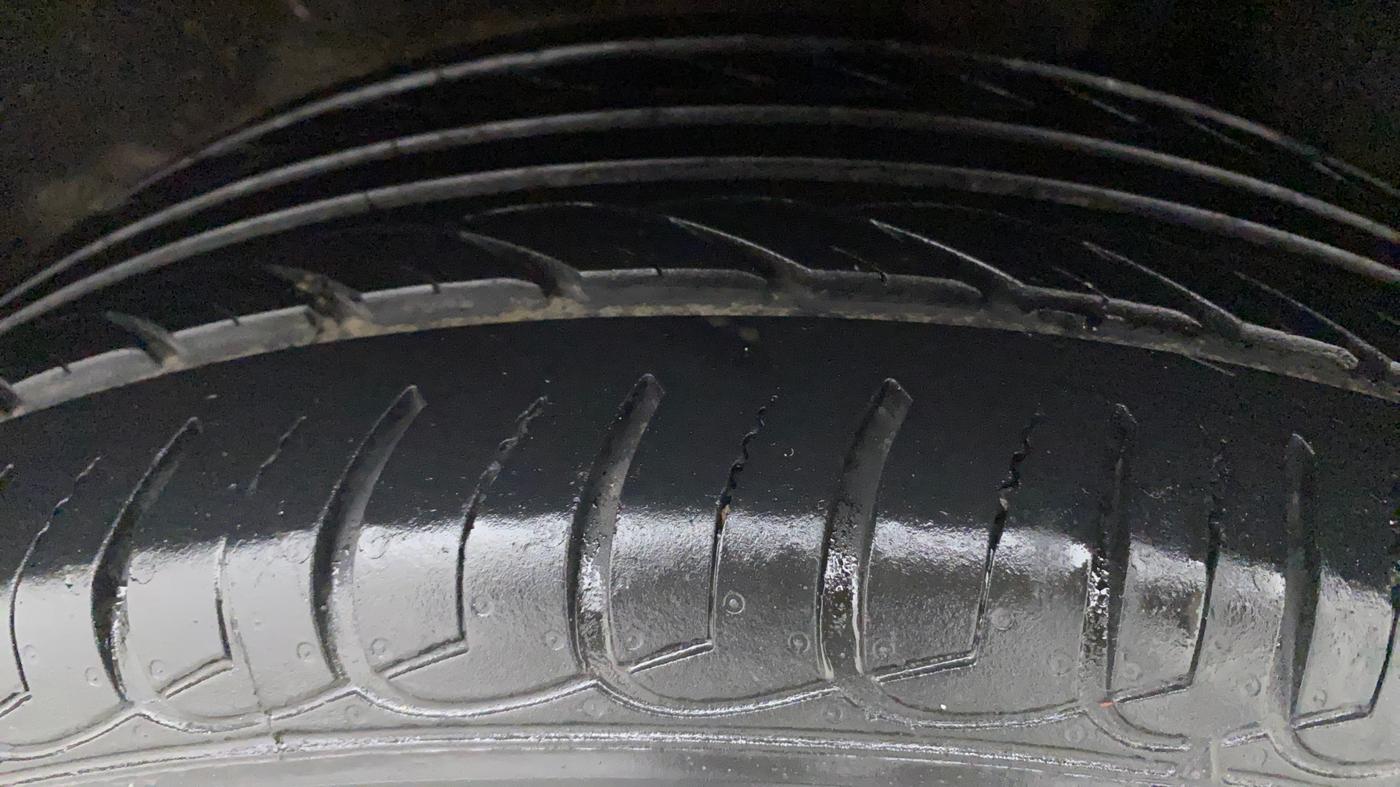 2019 Ford Ecosport TITANIUM 1.5L DIESEL, Diesel, Manual, 16,724 km, Left Rear Tyre Tread