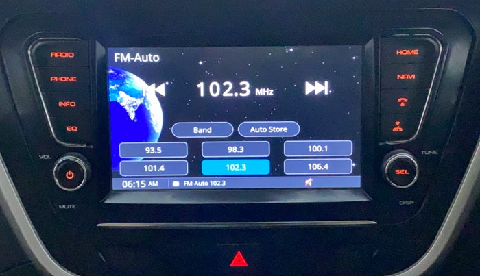 2018 Mahindra TUV300 T10, Diesel, Manual, 54,044 km, Infotainment System
