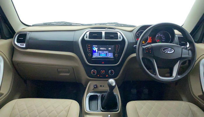 2018 Mahindra TUV300 T10, Diesel, Manual, 54,044 km, Dashboard