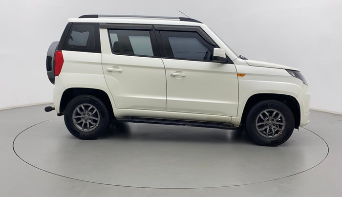 2018 Mahindra TUV300 T10, Diesel, Manual, 54,044 km, Right Side View