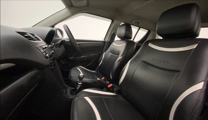 2016 Maruti Swift VXI, Petrol, Manual, 83,096 km, Right Side Front Door Cabin