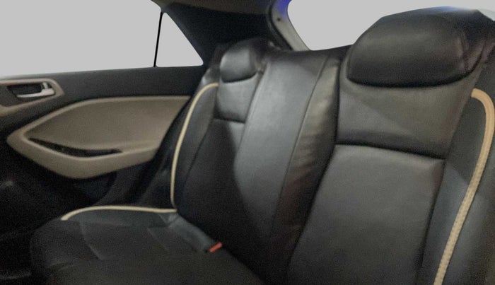 2019 Hyundai Elite i20 MAGNA PLUS 1.2, Petrol, Manual, 69,030 km, Right Side Rear Door Cabin
