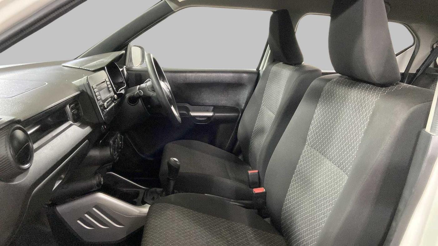 2020 Maruti IGNIS SIGMA 1.2, Petrol, Manual, 11,195 km, Right Side Front Door Cabin