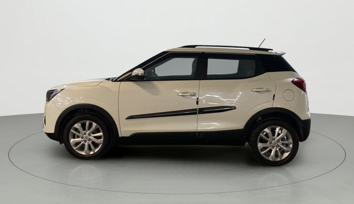 2020 Mahindra XUV300 W8 1.2 PETROL, Petrol, Manual, 77,605 km, Left Side