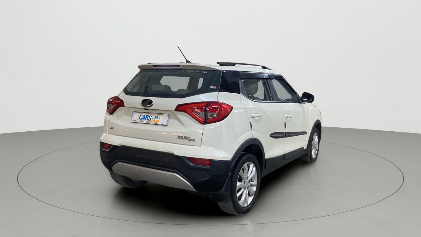 2020 Mahindra XUV300 W8 1.2 PETROL, Petrol, Manual, 77,605 km, Right Back Diagonal