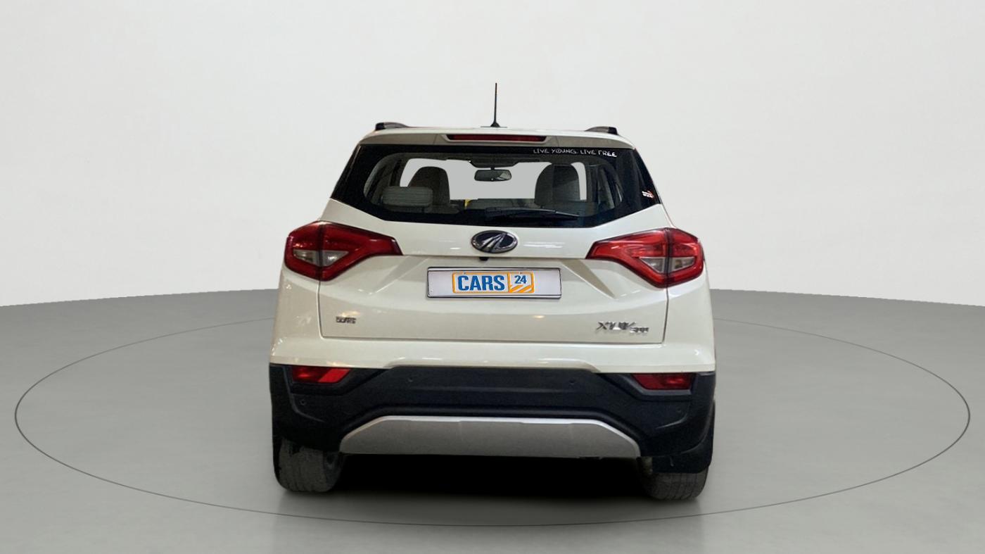 2020 Mahindra XUV300 W8 1.2 PETROL, Petrol, Manual, 77,605 km, Back/Rear