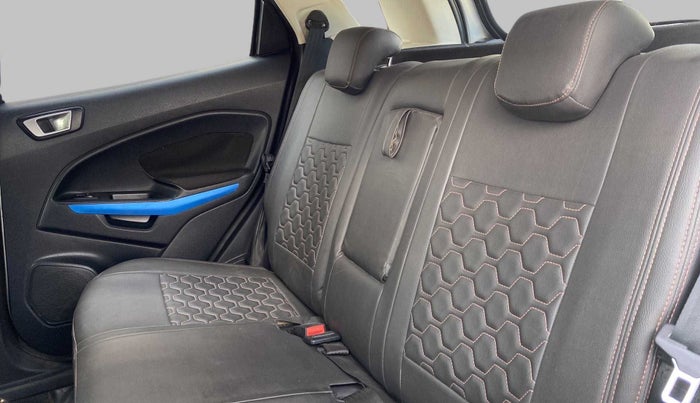 2018 Ford Ecosport TITANIUM 1.5L SIGNATURE EDITION (SUNROOF) PETROL, Petrol, Manual, 40,888 km, Right Side Rear Door Cabin
