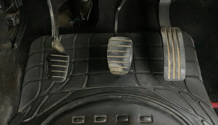 2016 Renault Duster 85 PS RXL, Diesel, Manual, 76,421 km, Pedals