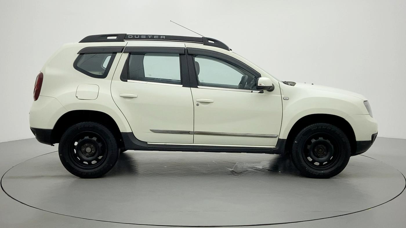 2016 Renault Duster 85 PS RXL, Diesel, Manual, 76,421 km, Right Side View