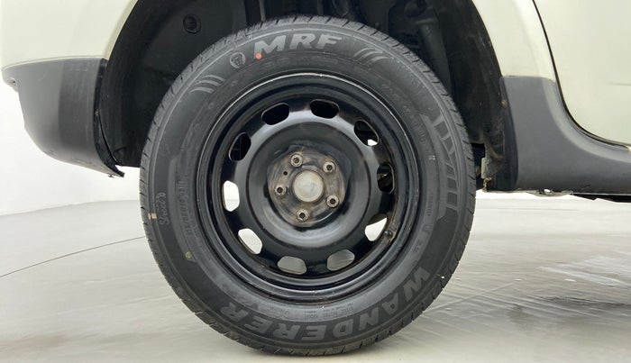 2016 Renault Duster 85 PS RXL, Diesel, Manual, 76,421 km, Right Rear Wheel