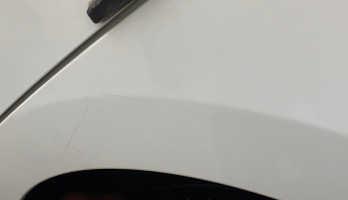 2016 Hyundai Elite i20 ASTA 1.2 (O), Petrol, Manual, 57,825 km, Left quarter panel - Minor scratches