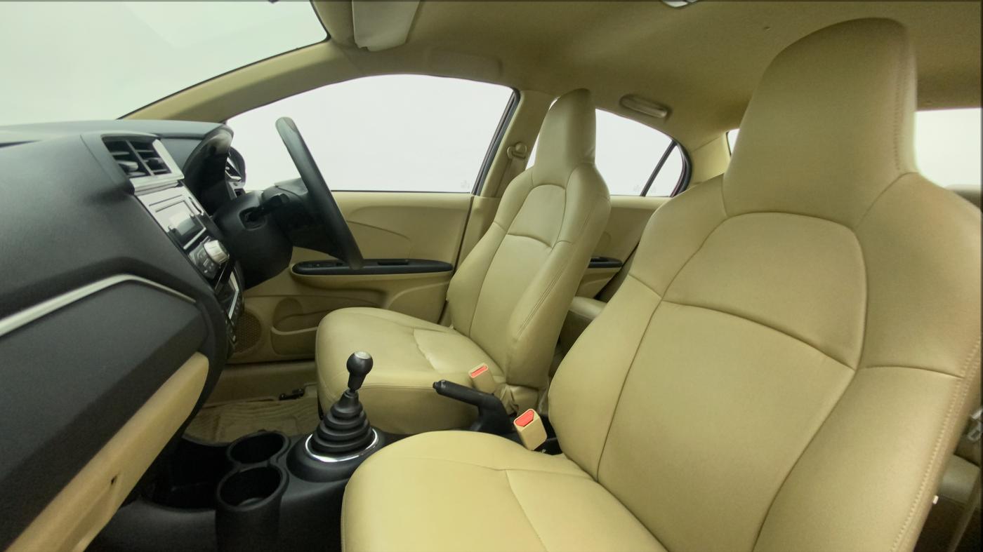 2016 Honda Amaze 1.2L I-VTEC S, Petrol, Manual, 1,07,393 km, Right Side Front Door Cabin