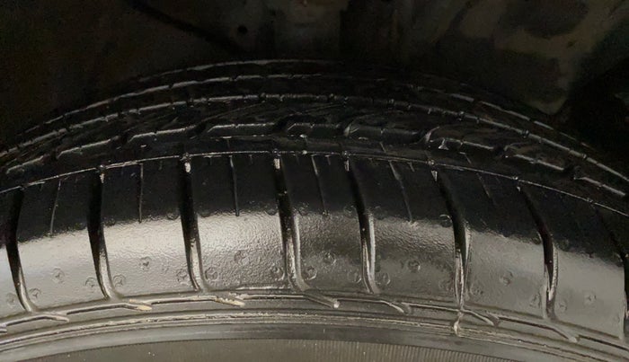 2018 Hyundai Creta E PLUS 1.6 PETROL, Petrol, Manual, 3,040 km, Right Front Tyre Tread