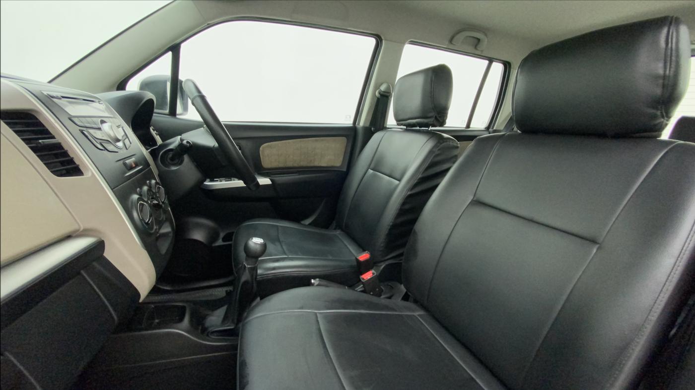 2013 Maruti Wagon R 1.0 VXI, Petrol, Manual, 46,191 km, Right Side Front Door Cabin