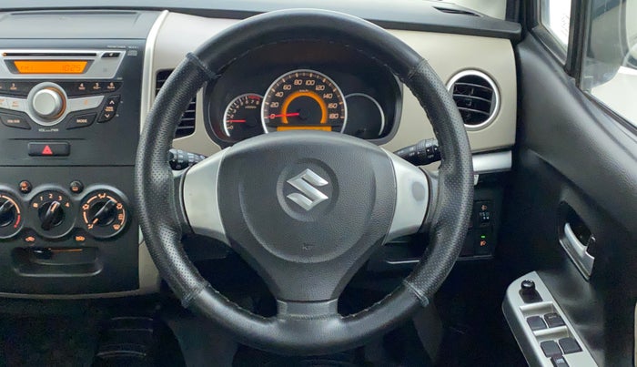 2013 Maruti Wagon R 1.0 VXI, Petrol, Manual, 46,191 km, Steering Wheel Close Up