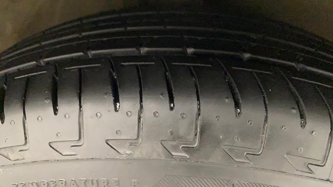 2016 Maruti Celerio VXI (O), Petrol, Manual, 69,639 km, Right Front Tyre Tread