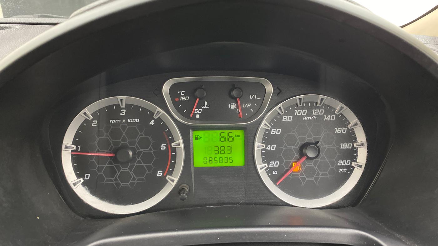 2014 Ford Fiesta TITANIUM DIESEL, Diesel, Manual, 85,803 km, Odometer Image