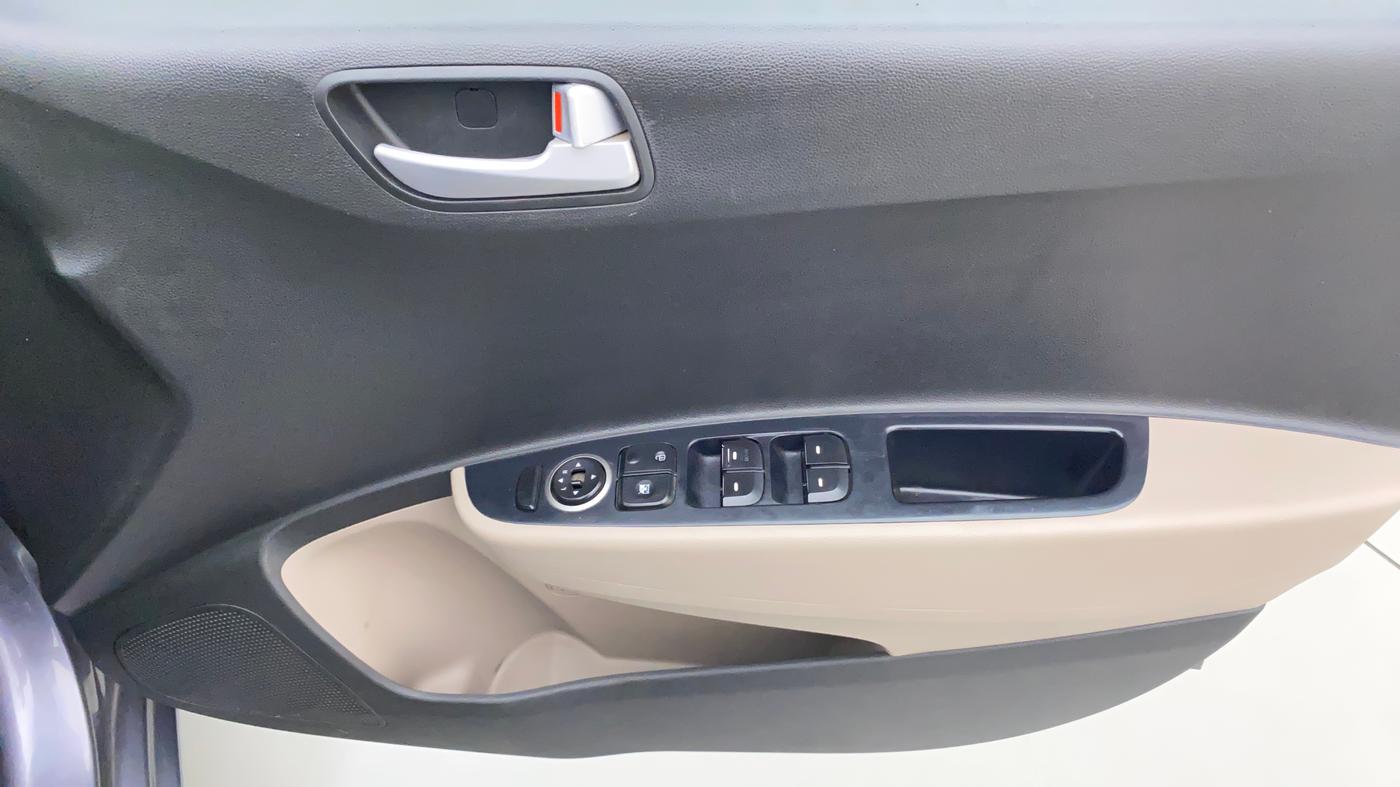 2017 Hyundai Xcent SX 1.2, Petrol, Manual, 87,203 km, Driver Side Door Panels Control