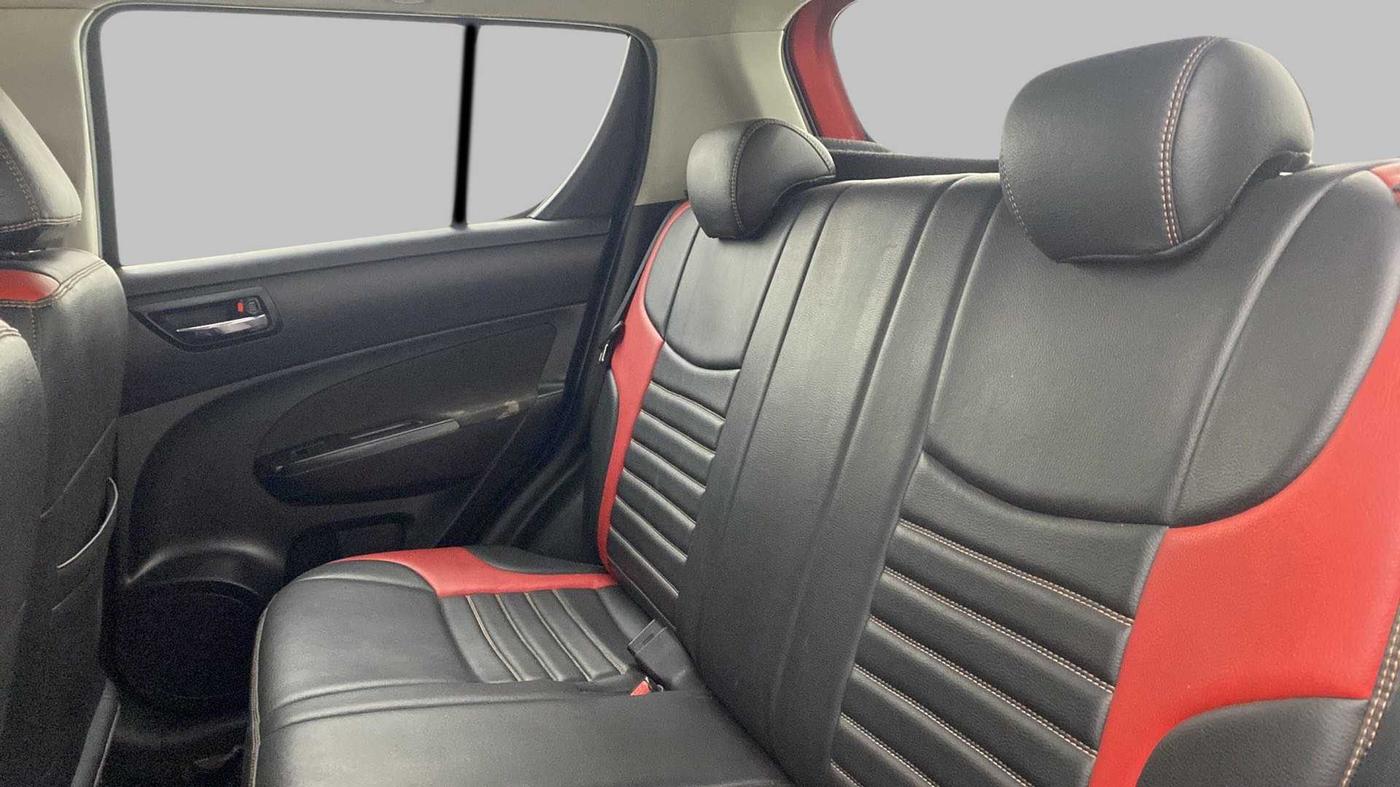 2014 Maruti Swift VXI, Petrol, Manual, 79,131 km, Right Side Rear Door Cabin