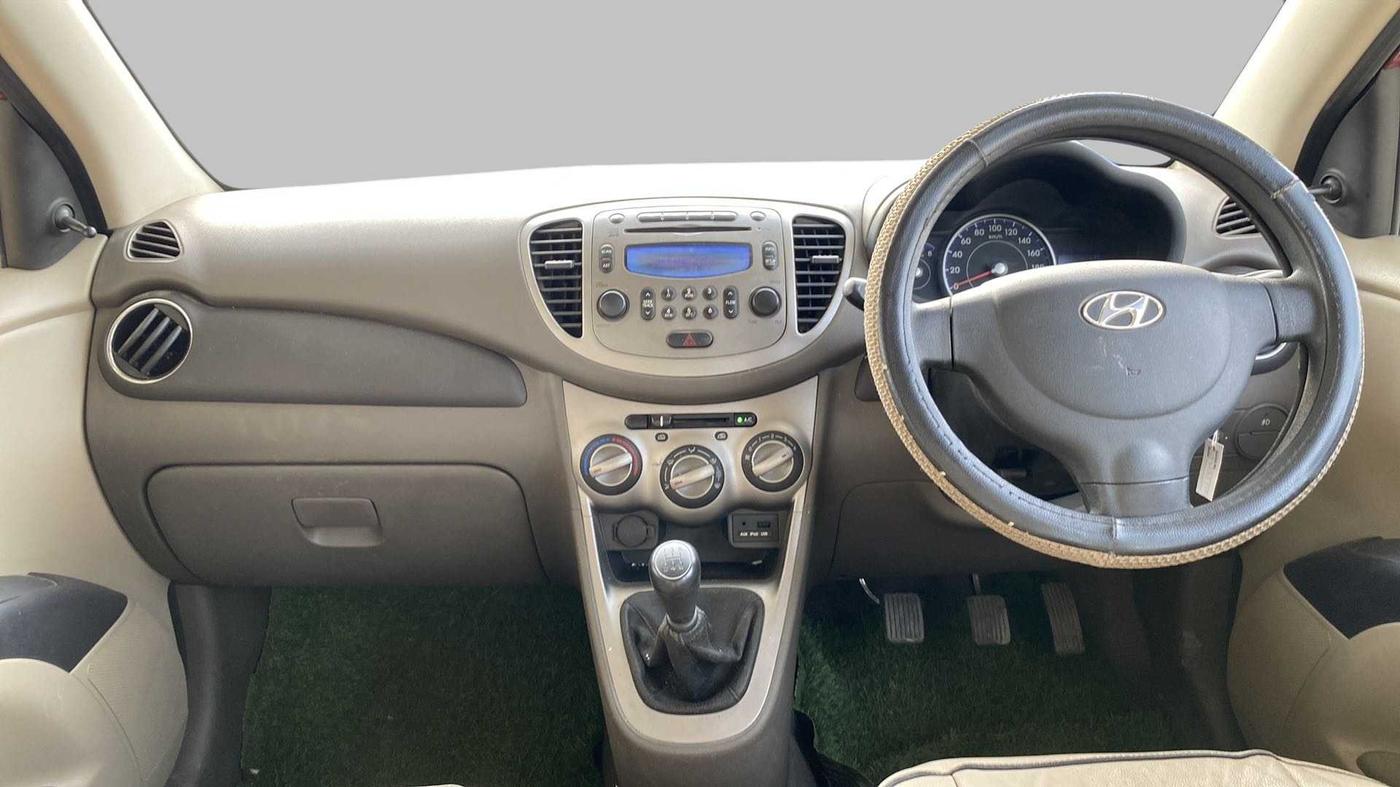 2014 Hyundai i10 SPORTZ 1.1, Petrol, Manual, 23,365 km, Dashboard