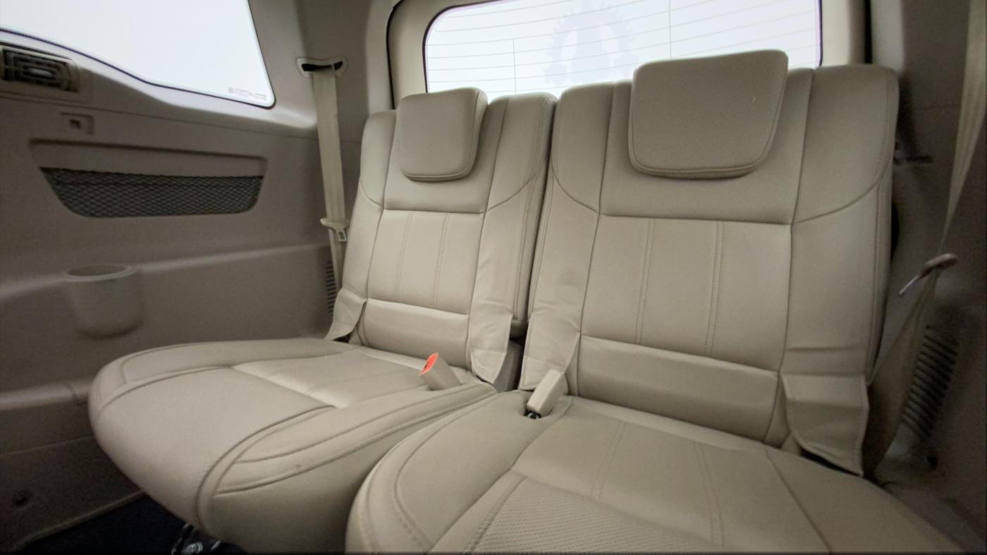 2017 Mahindra XUV500 W10 AT, Diesel, Automatic, 39,073 km, Third Seat Row ( optional )
