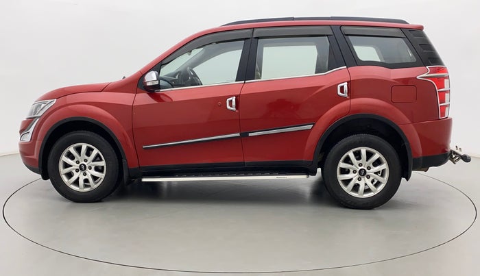 2017 Mahindra XUV500 W10 AT, Diesel, Automatic, 39,073 km, Left Side