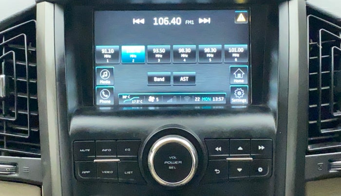 2017 Mahindra XUV500 W10 AT, Diesel, Automatic, 39,073 km, Infotainment System