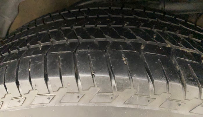 2017 Mahindra XUV500 W10 AT, Diesel, Automatic, 39,073 km, Left Rear Tyre Tread