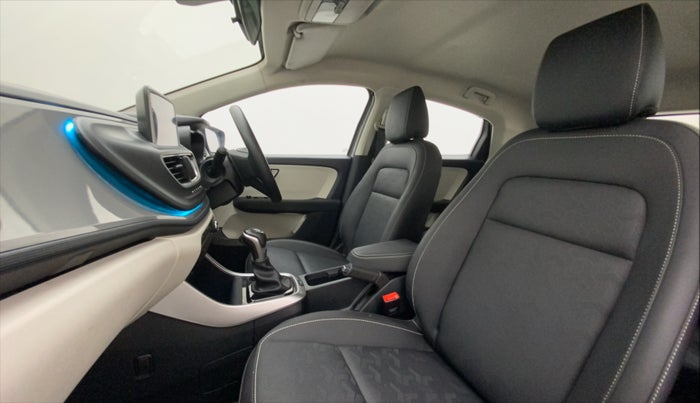 2022 Tata ALTROZ XZA PLUS, Petrol, Automatic, 5,337 km, Right Side Front Door Cabin