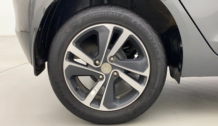 2022 Tata ALTROZ XZA PLUS, Petrol, Automatic, 5,337 km, Right Rear Wheel