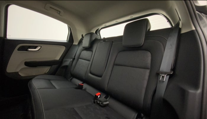 2022 Tata ALTROZ XZA PLUS, Petrol, Automatic, 5,337 km, Right Side Rear Door Cabin