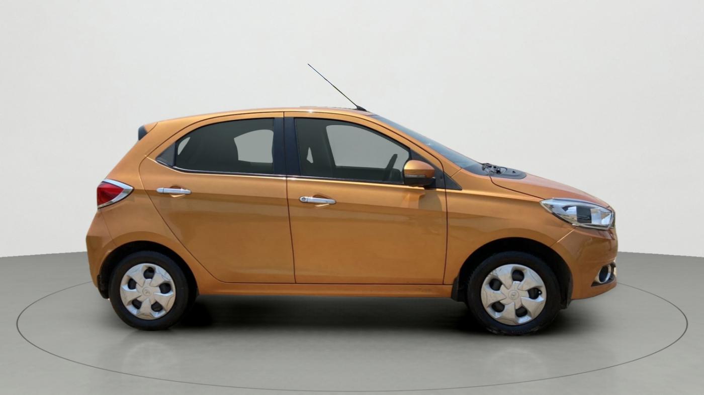 2018 Tata Tiago XZ PETROL, Petrol, Manual, 64,201 km, Right Side View