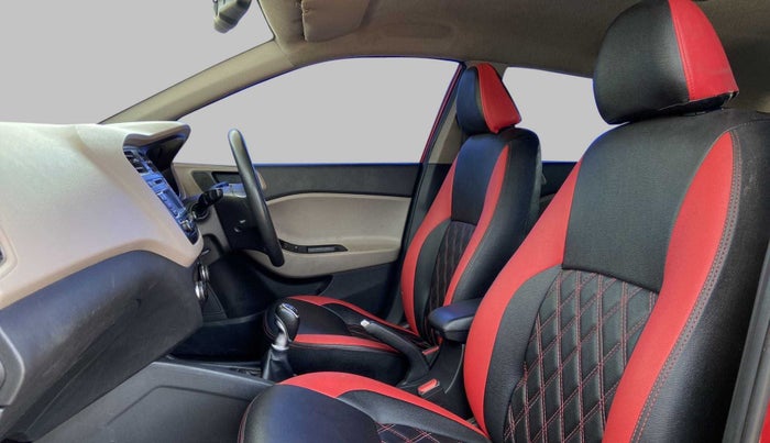 2015 Hyundai Elite i20 SPORTZ 1.4 (O) CRDI, Diesel, Manual, 81,198 km, Right Side Front Door Cabin