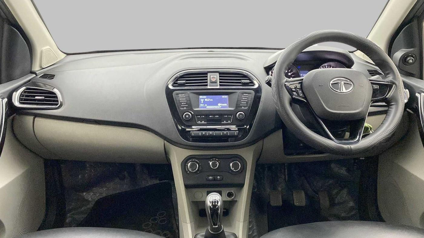 2018 Tata Tiago XZ PETROL, Petrol, Manual, 43,402 km, Dashboard