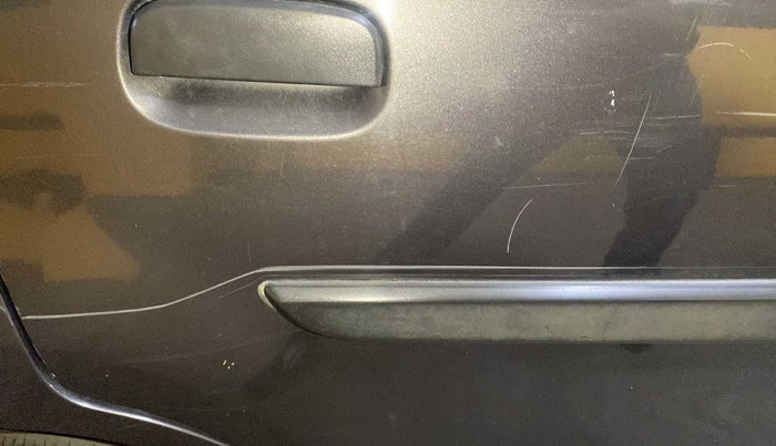 2017 Maruti Alto 800 LXI, Petrol, Manual, 51,759 km, Right rear door - Minor scratches