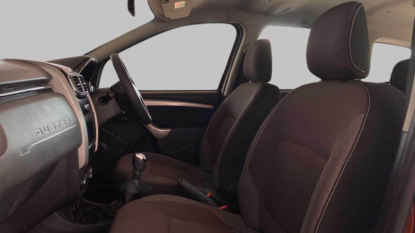 2021 Renault Duster RXS 1.3 TURBO PETROL MT, Petrol, Manual, 36,585 km, Right Side Front Door Cabin