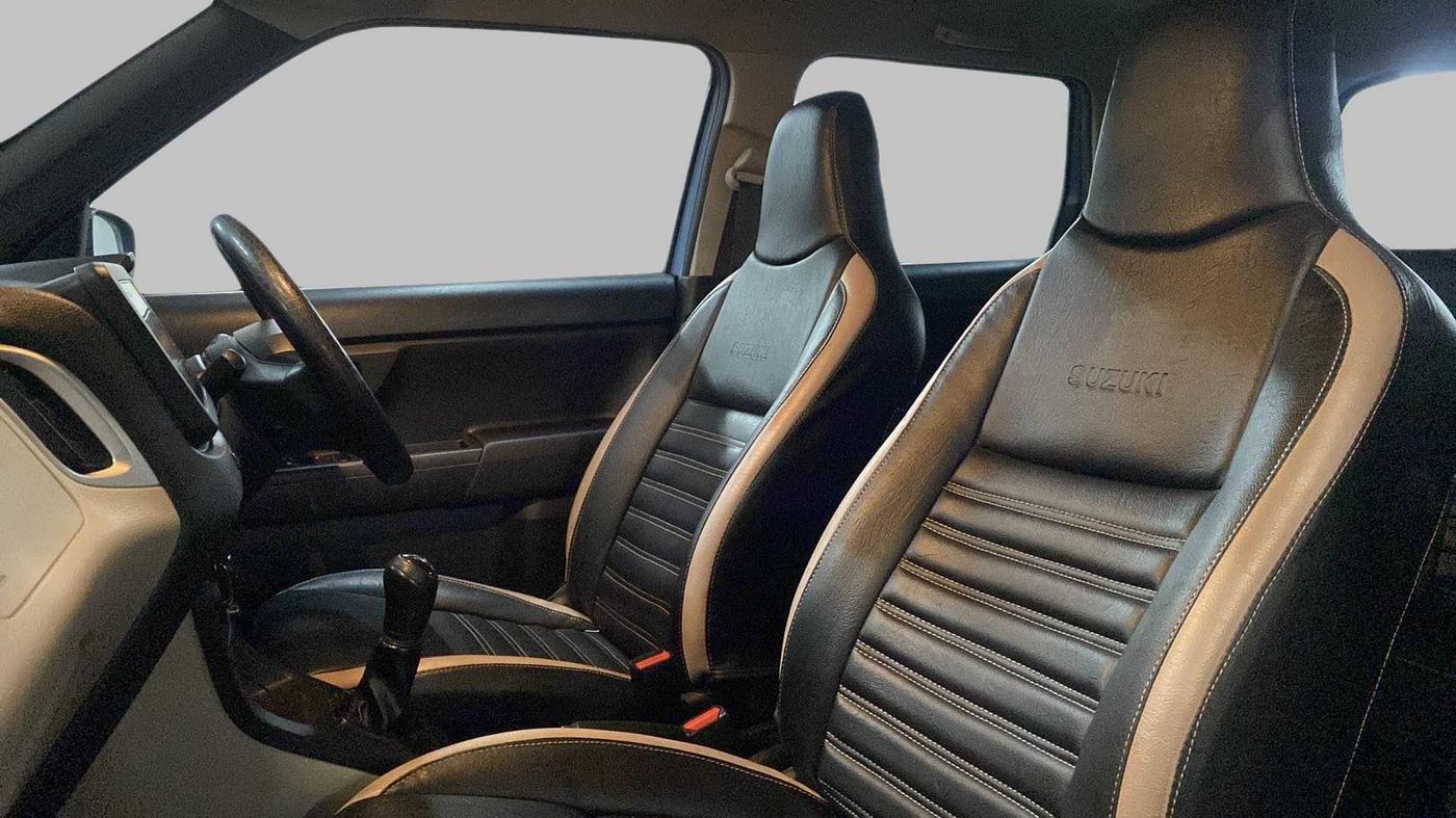 2019 Maruti New Wagon-R ZXI 1.2, Petrol, Manual, 18,846 km, Right Side Front Door Cabin