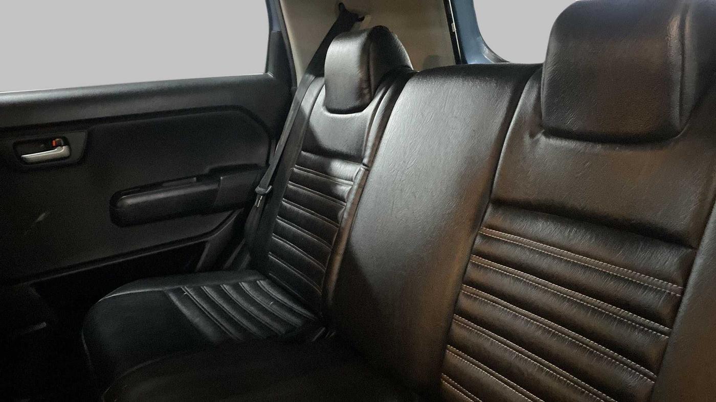 2019 Maruti New Wagon-R ZXI 1.2, Petrol, Manual, 18,846 km, Right Side Rear Door Cabin