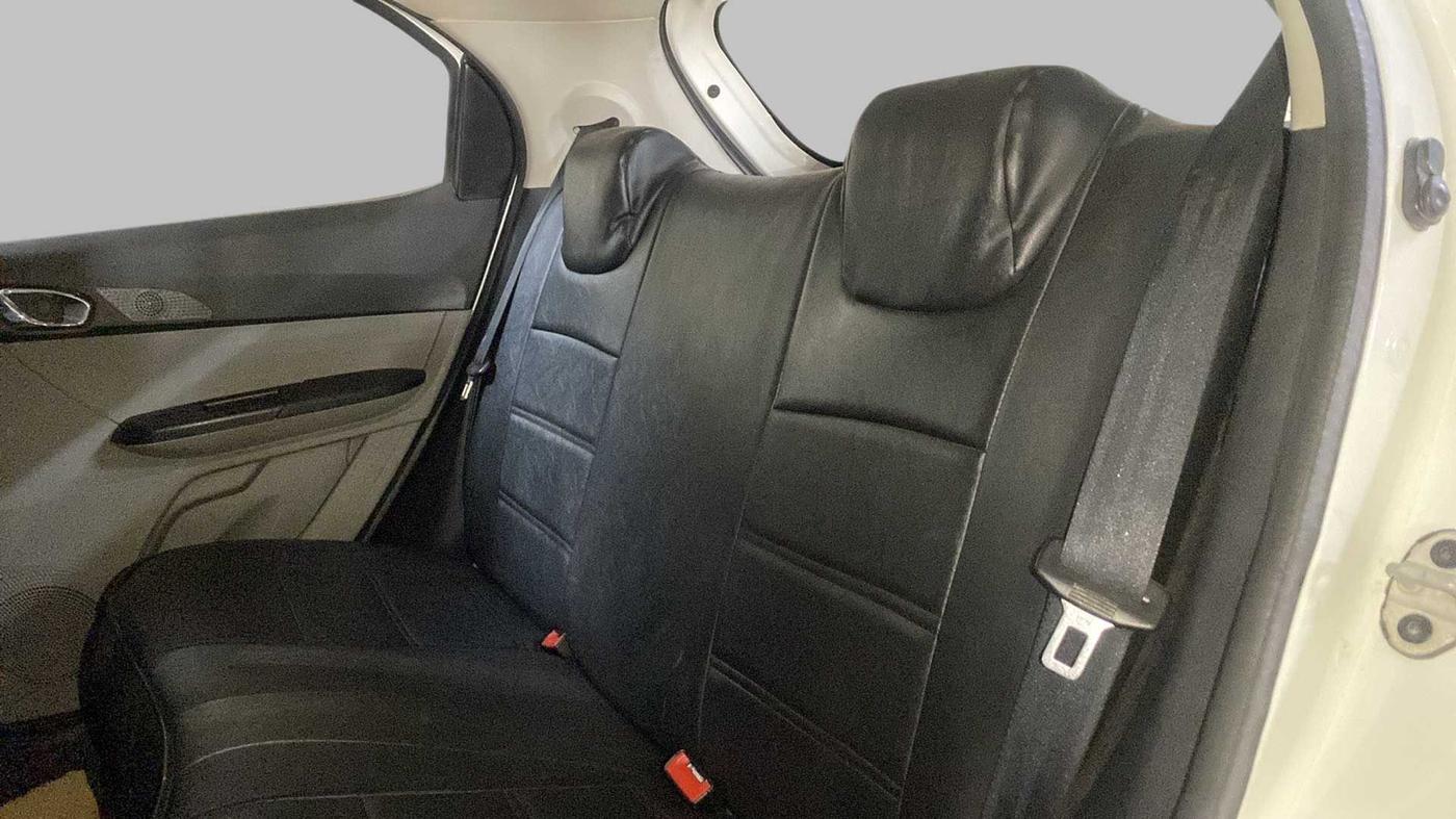 2019 Tata Tiago XZ PLUS DUAL TONE PETROL, Petrol, Manual, 1,05,021 km, Right Side Rear Door Cabin
