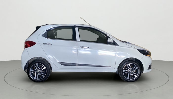 2019 Tata Tiago XZ PLUS DUAL TONE PETROL, Petrol, Manual, 1,05,021 km, Right Side