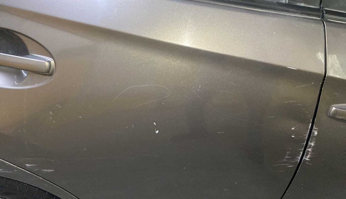 2015 Honda Brio S MT, Petrol, Manual, 67,194 km, Right rear door - Slightly dented