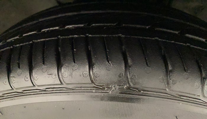 2021 Tata Tiago XZ PLUS PETROL, Petrol, Manual, 12,307 km, Right Front Tyre Tread