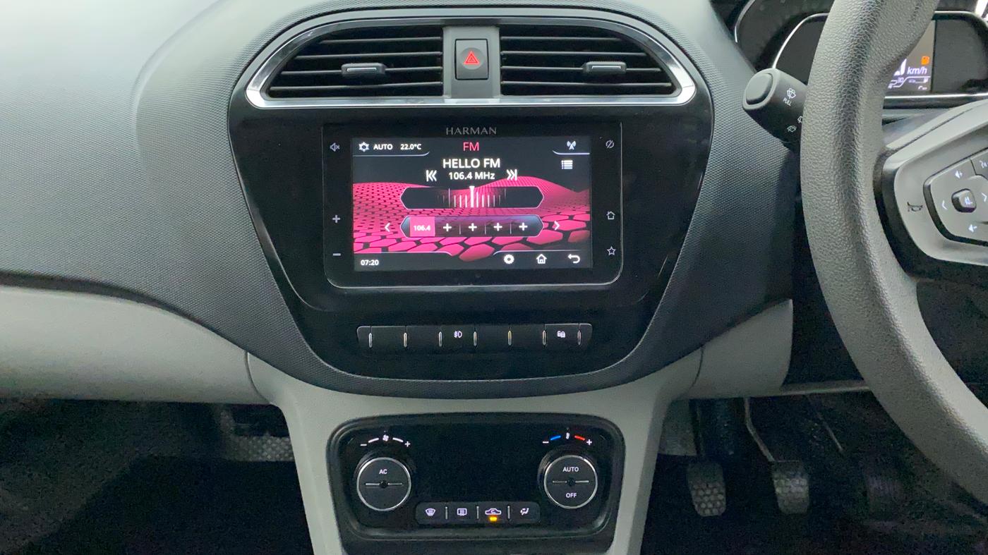 2021 Tata Tiago XZ PLUS PETROL, Petrol, Manual, 12,307 km, Air Conditioner